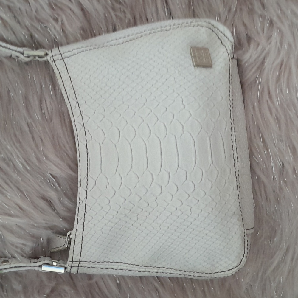 Lizclairborne Shoulder Bag​ - Picture 2 of 8